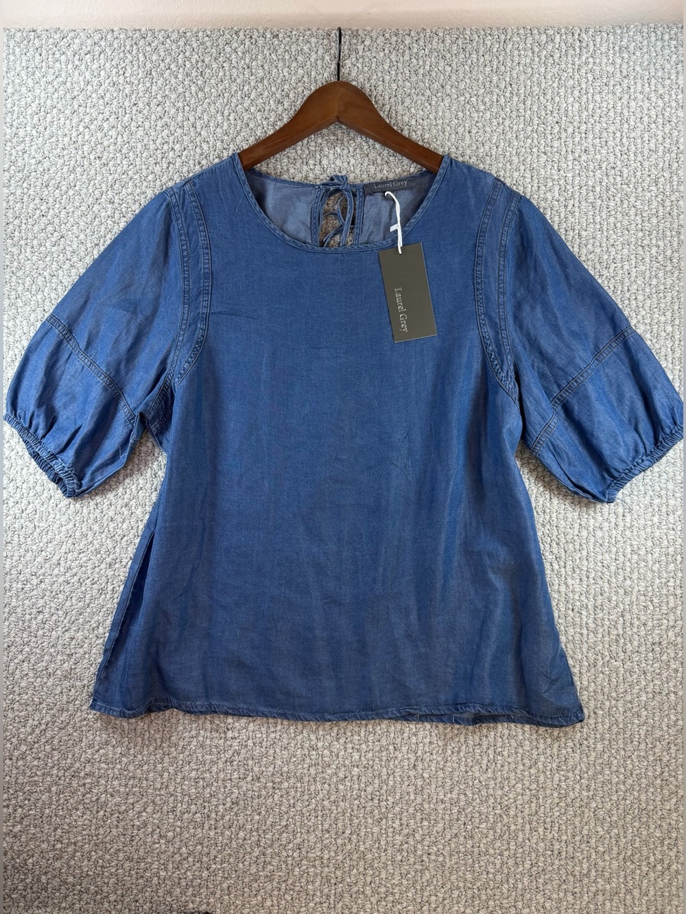 Lightweight Indigo Chambray coastal Short Sleeve top by Laurel Grey women Sz L - Picture 2 of 10